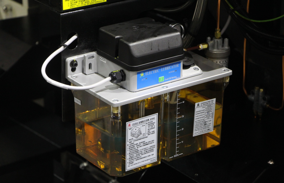 DB真人旗舰加工中心保养